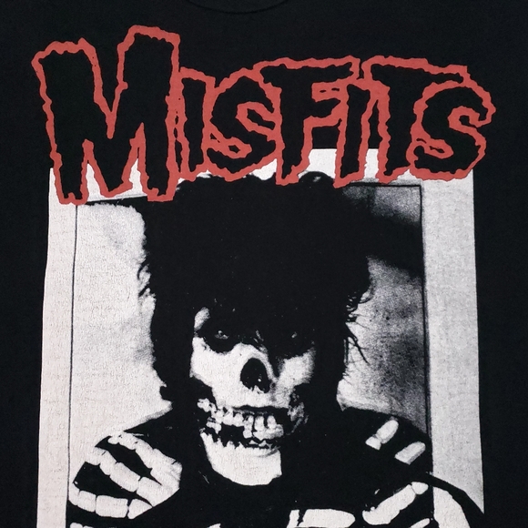Misfits Glenn Danzig Y2K Crimson Ghost Punk Rock Band T-shirt 2007 - Picture 2 of 8